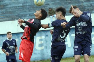 Racing como local venció a Ingeniero y marcha segundo en la zona 2