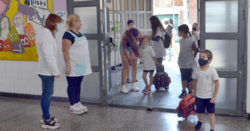 Paro de auxiliares- la medida alcanza un 85 por ciento de adhesioacuten