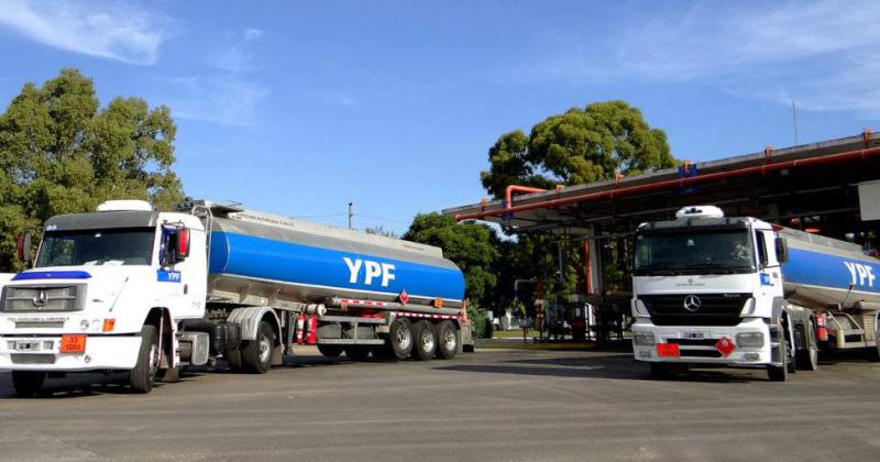 YPF amplía la compra de gasoil para solucionar el desabastecimiento