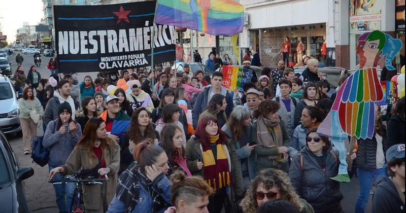 La Marcha del Orgullo en Olavarriacutea en 20 fotos 