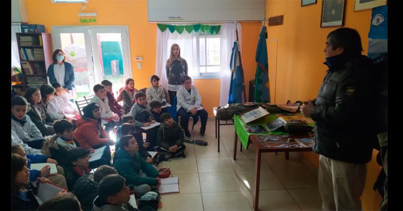 Ciclo de charlas sobre Malvinas en escuelas locales