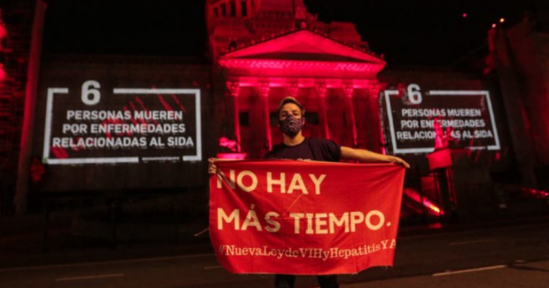 Al cabo de 30 antildeos Argentina podriacutea tener desde este jueves una nueva ley de VIH