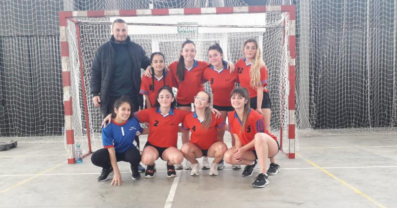 Avanza la etapa local de handball