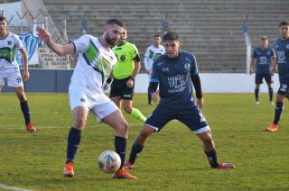 Embajadores y El Linqueño jugaron este s�bado la final en Tandil