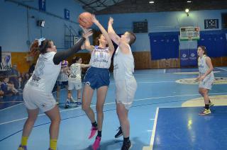 Hubo b�squetbol femenino de muy buen nivel en Ferro Carril Sud