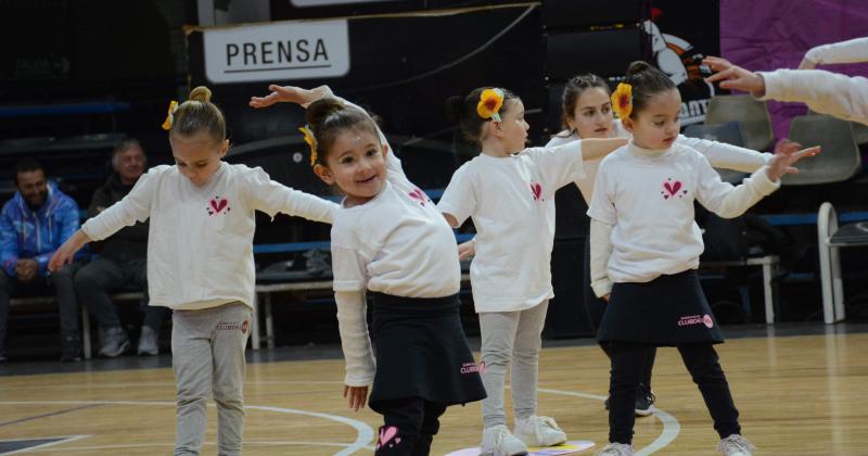 El Mini Gym un eacutexito con 40 coreografiacuteas