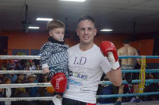 Gonzalo Andreasen celebró con su hijo