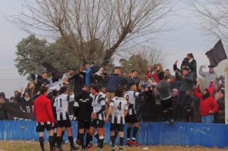 Jorge Newbery aunque perdió 2 a 1 con Barracas definir� con Lil�n el torneo de Primera organizado por la LLF