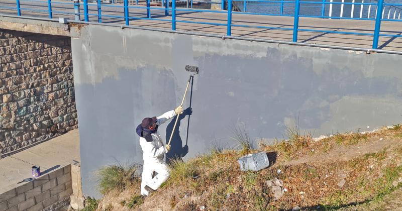 Se realizaron trabajos de mantenimiento en el Parque del Bicentenario