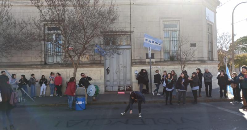 Despido en INSRO- declinaron la audiencia y ratificaron la medida