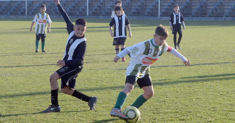 El torneo de El Fortín tuvo otra fecha con muchos duelos en las dos canchas