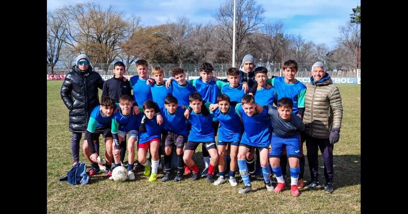 El equipo de Sub 14 de Fútbol 11 de Laprida que se clasificó a la final Provincial