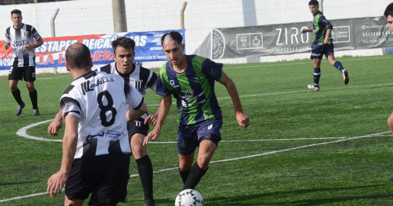 Embajadores y Jorge Newbery jugaron el pendiente