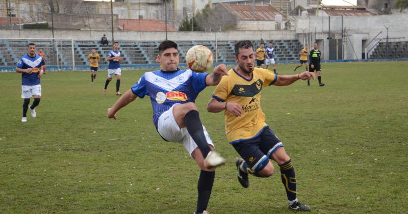 Racing y Sierra Chica duentildeos de los claacutesicos