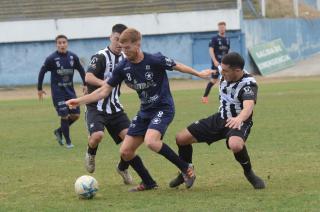 El cl�sico fue para Racing que le ganó 1 a 0 a Estudiantes