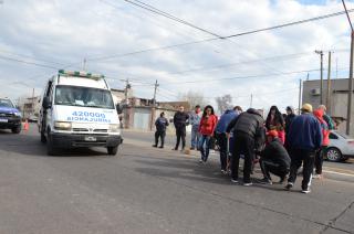 Continuacutea en terapia intensiva la mujer atropellada ayer por una moto que se dio a la fuga