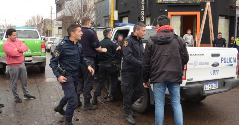 Confirman que el hombre retenido ayer tras una persecucioacuten ya habiacutea robado horas antes