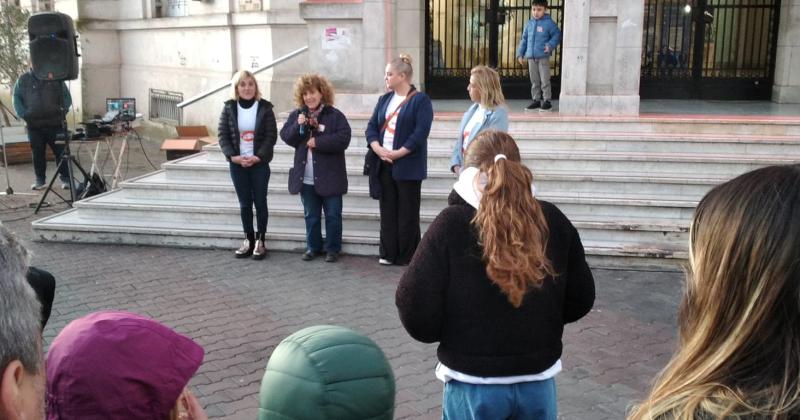 Se conmemoroacute la visibilizacioacuten del TDAH y se iluminoacute el Municipio