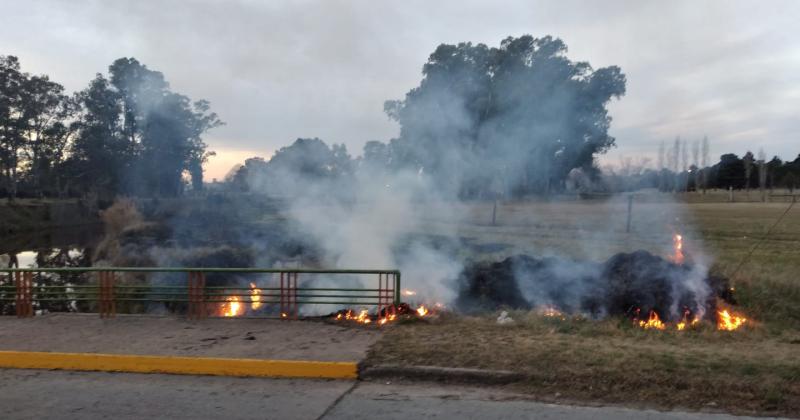 Incendios intencionales a la vera del arroyo