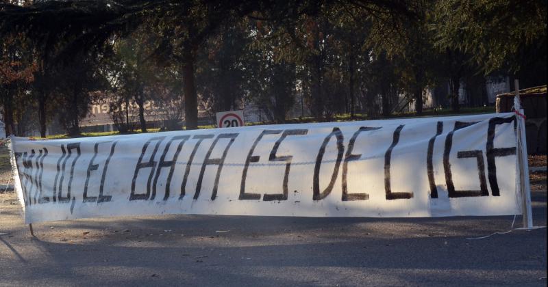 Hubo banderazo de hinchas de Estudiantes