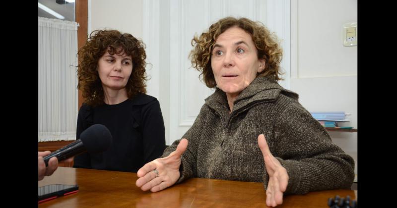 Mariana Molteni  integrante del Directorio del IOMA en representación de Suteba junto a Verónica Danelli que es la delegada general del gremio en Olavarría