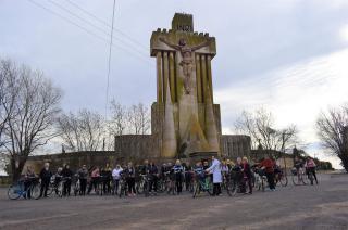 La jornada Conociendo Laprida en bici recorrioacute calles y lugares de la ciudad