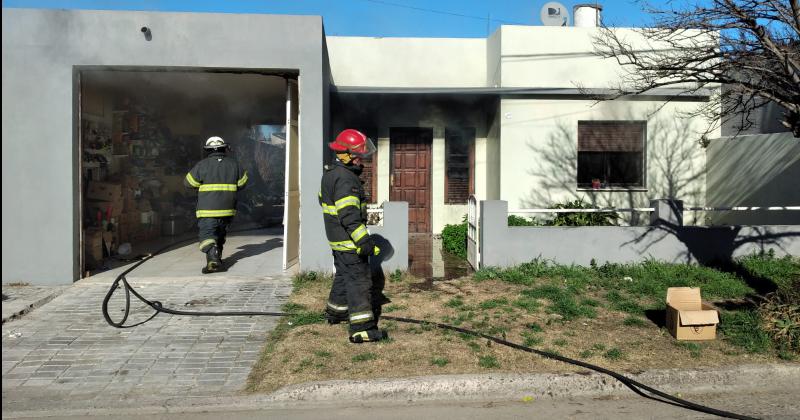 Principio de incendio en una casa del barrio Sarmiento Norte