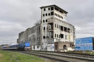 Ponen en venta el Castillo de Cantildeuelas un edificio icoacutenico de la deacutecada del 30