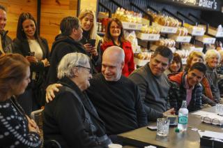 Rodriacuteguez Larreta visitoacute Malvinas Argentinas