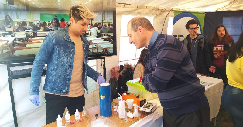 La Expo Unicen recibioacute a varios estudiantes de escuelas secundarias