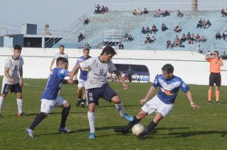 Manuel Montiel (11) titular en Racing