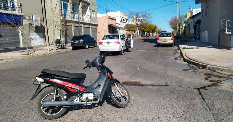 Una motociclista derivada al Hospital tras un choque en San Vicente