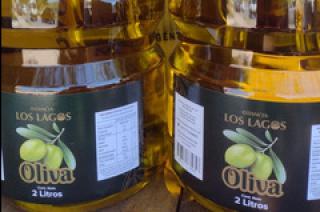 La Anmat prohibioacute la elaboracioacuten y comercializacioacuten de un aceite de oliva