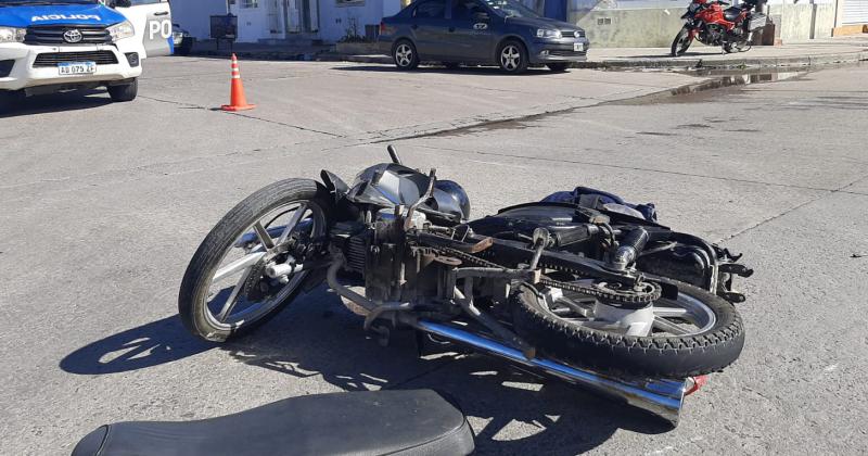 Un motociclista fue trasladado al Hospital tras un choque