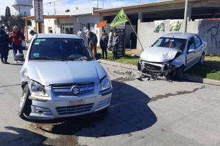 Violento choque sin heridos- tres autos involucrados