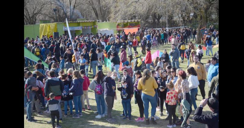 Las mejores fotos de la fiesta por el Diacutea de la Nintildeez