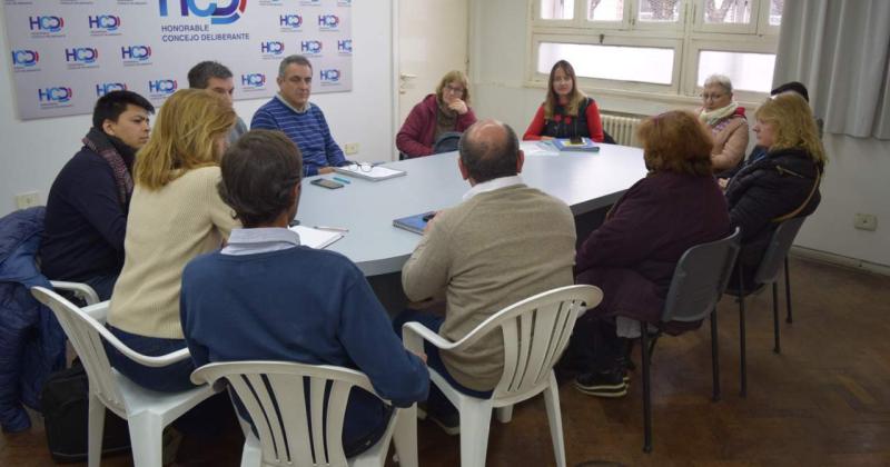 Venta a Cementos Avellaneda- reunioacuten de la comisioacuten de control y seguimiento