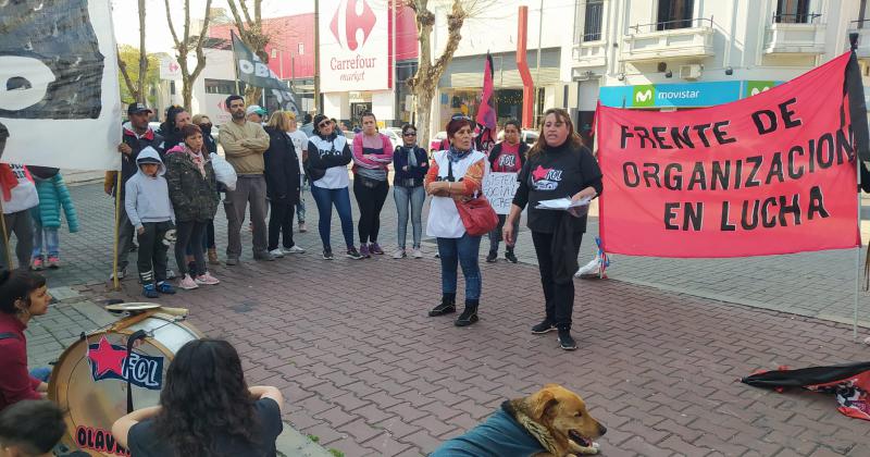 La Unidad Piquetera realizoacute una nueva manifestacioacuten en la Plaza Central