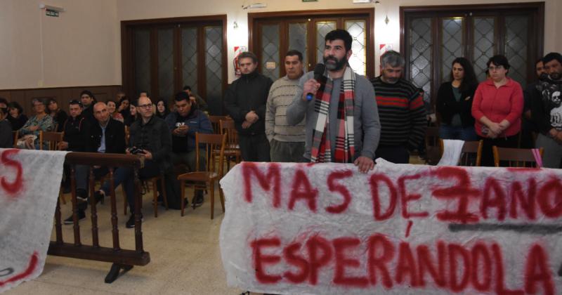 Barrio ETA- vecinos de Sierras Bayas protestaron en el HCD por demoras