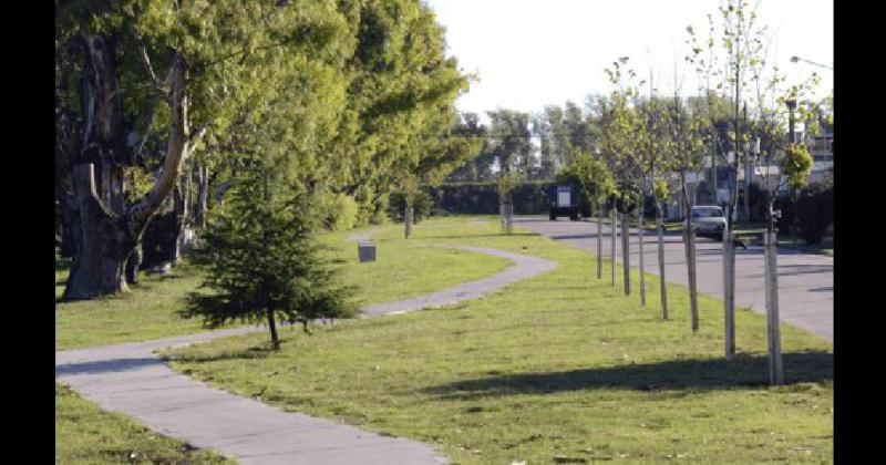 El paseo de la salud que bordea una de las aristas del barrio