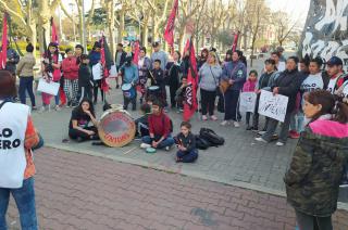 La Unidad Piquetera realizoacute una nueva manifestacioacuten en la Plaza Central