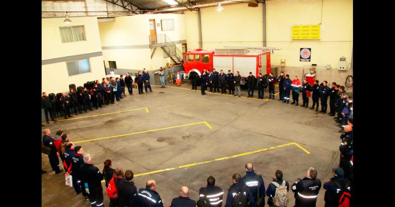 Bomberos de Olavarriacutea es sede de una capacitacioacuten regional