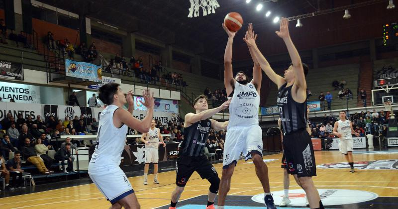 Estudiantes y Racing abrieron el Pre Federal