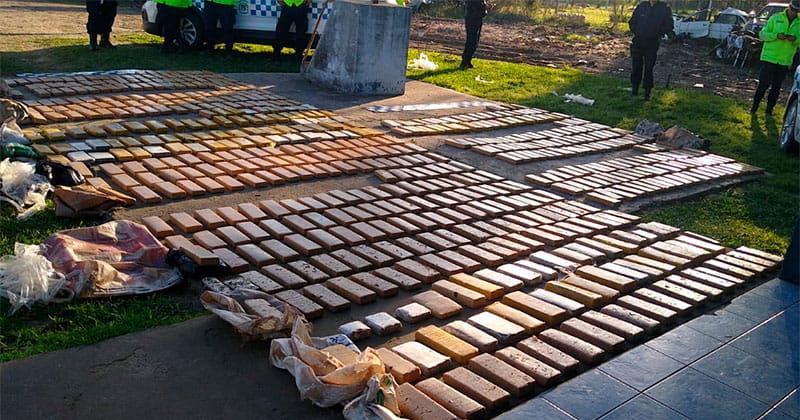 Entre Riacuteos- secuestran 300 kilos de marihuana en un auto robado en Olavarriacutea