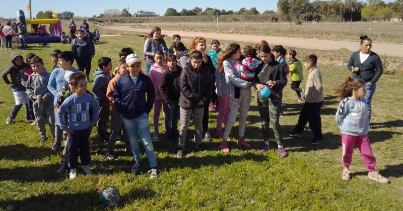 La Pentildea Roja Olavarriacutea festejo el Diacutea de la Nintildeez junto al Merendero de Cata