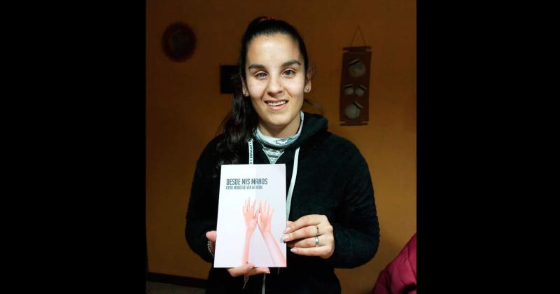 Internos de la Unidad 38 tradujeron al braille el libro de Agustina Brisa