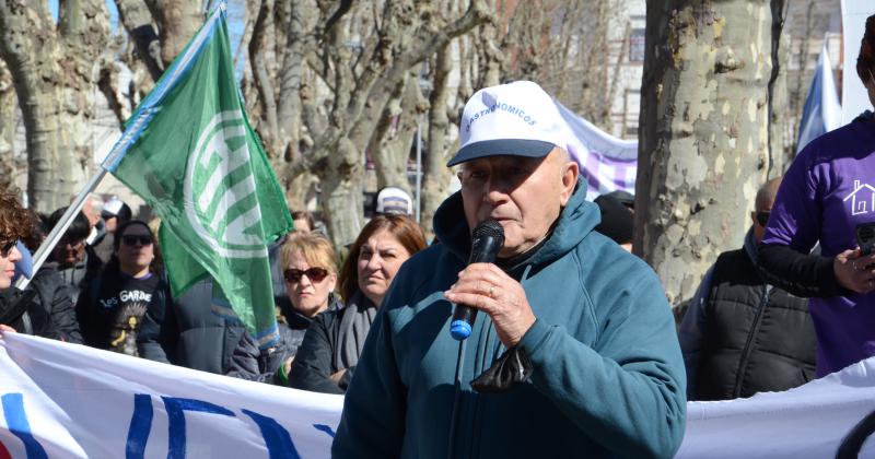 A microacutefono abierto expresaron el apoyo a Cristina en la ciudad 