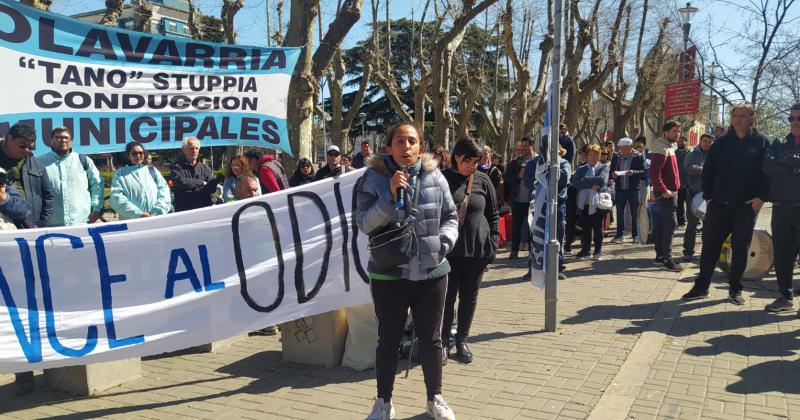 Galeriacutea de fotos de la marcha en Olavarriacutea