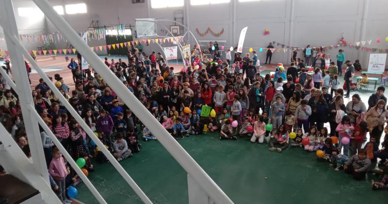 Festejos por el Diacutea de las Infancias en el gimnasio 19 de febrero