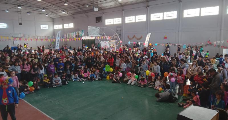 Festejos por el Diacutea de las Infancias en el gimnasio 19 de febrero